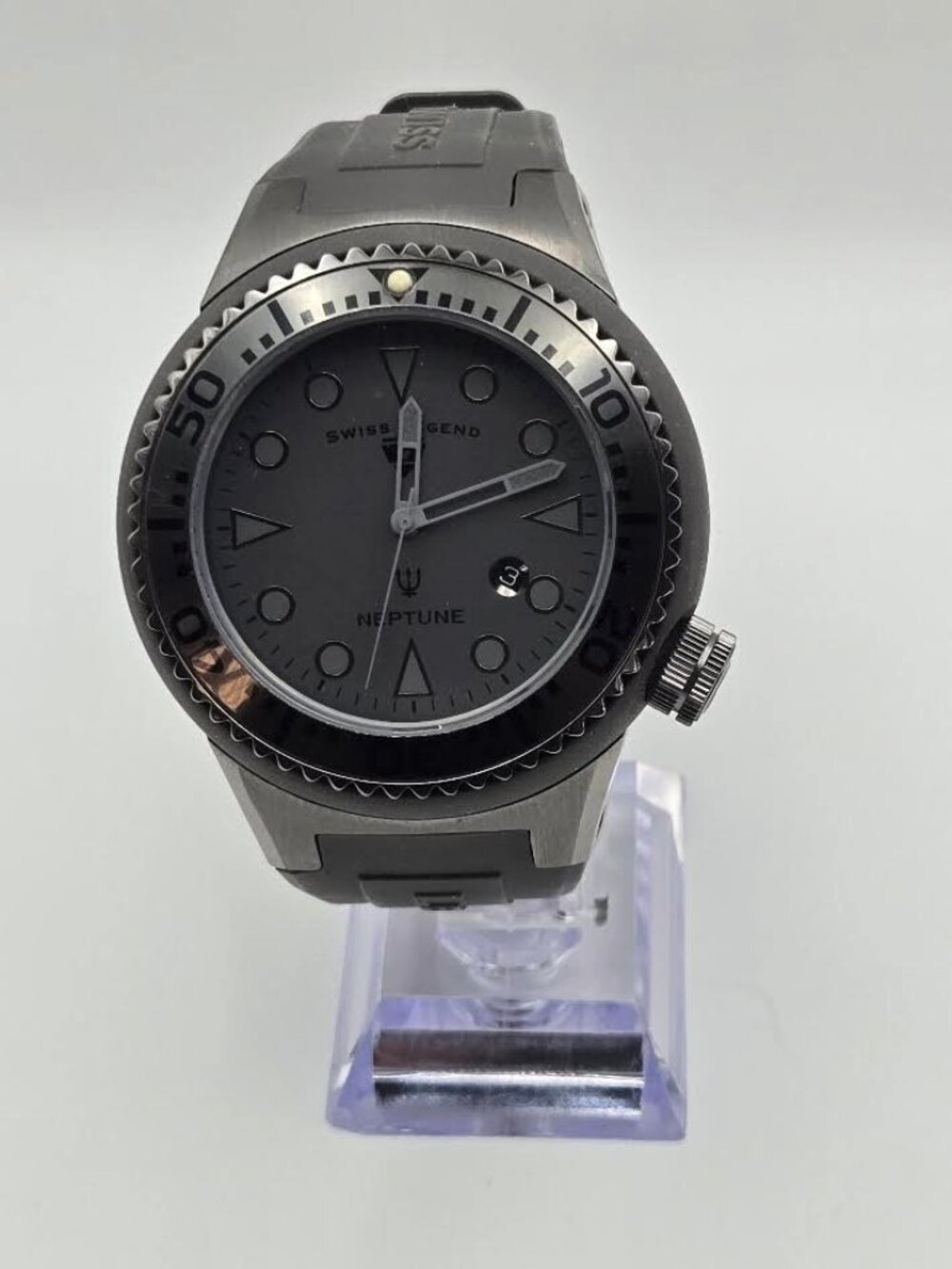 Share Swiss Legend Neptune 52mm Grey on Grey Bezel Swiss watch, New Battery, NOS